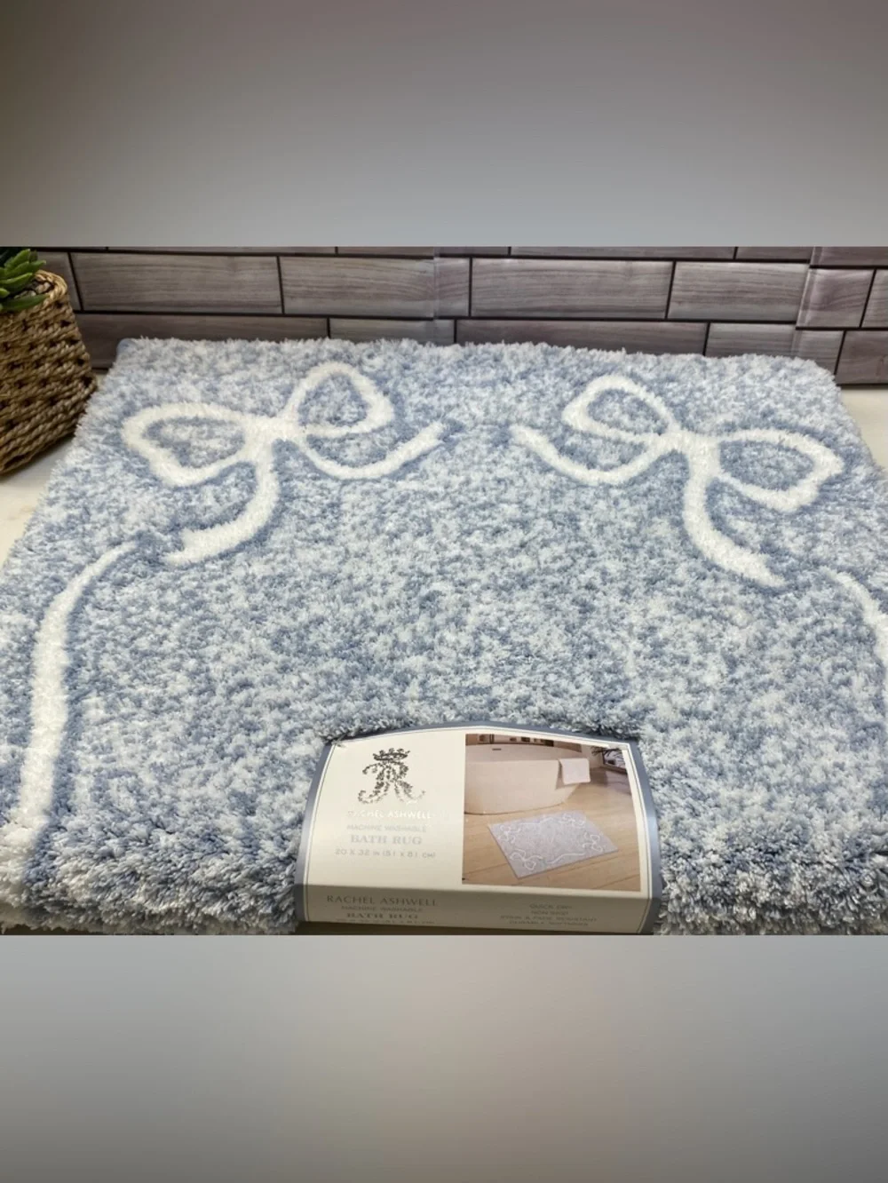 Rachel Ashwell ❤️White Bow Cozy Bath Rug 20x32”Sky Blue NWT